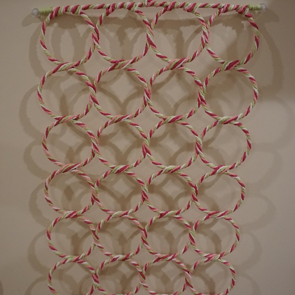 Scarf hanger